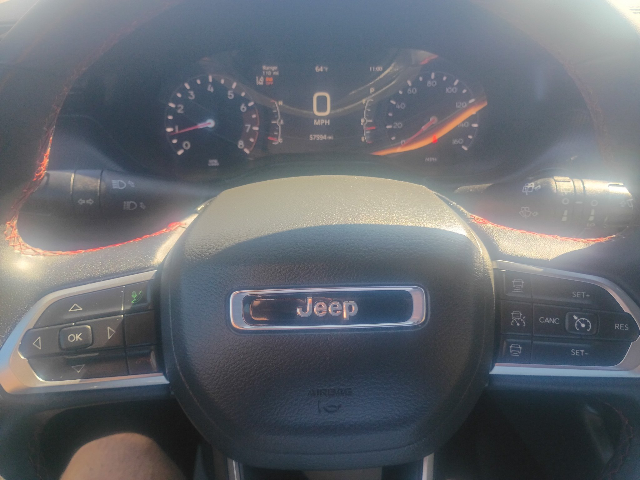Used 2025 Jeep Compass Trailhawk AWD/4WD image 17