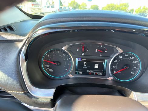 Used 2019 Chevrolet Traverse LT w/ LT Premium Package AWD/4WD image 22