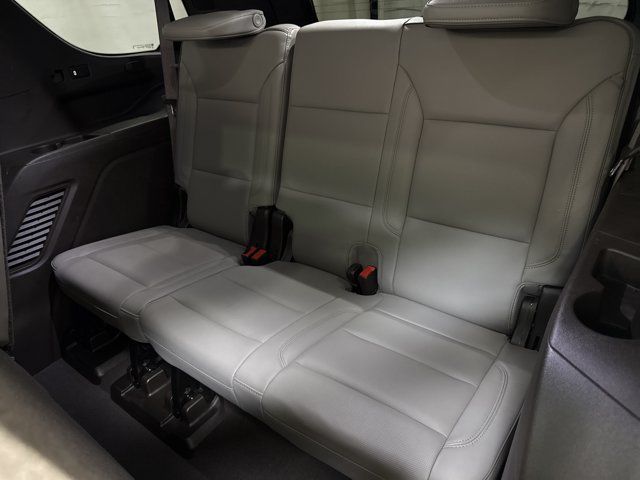 Used 2021 GMC Yukon SLT w/ SLT Premium Package AWD/4WD image 29