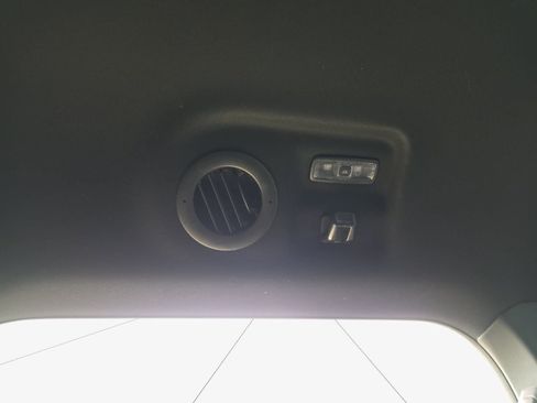 Used 2025 Ford Explorer ST RWD image 26