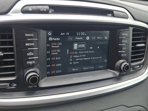 Used 2017 Kia Sorento AWD w/ LX Convenience Package image 17