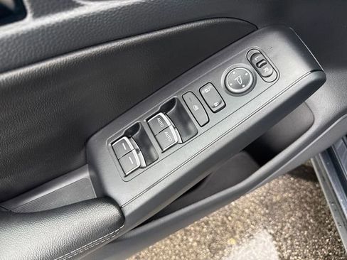 Certified 2023 Honda Civic EX-L image 10