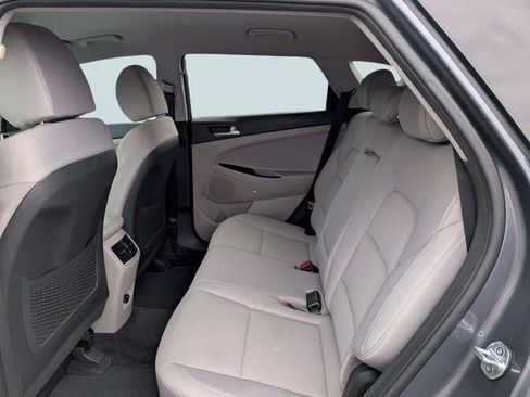 Used 2019 Hyundai Tucson Sport FWD image 13
