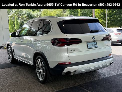 Used 2024 BMW X5 xDrive40i AWD/4WD image 5