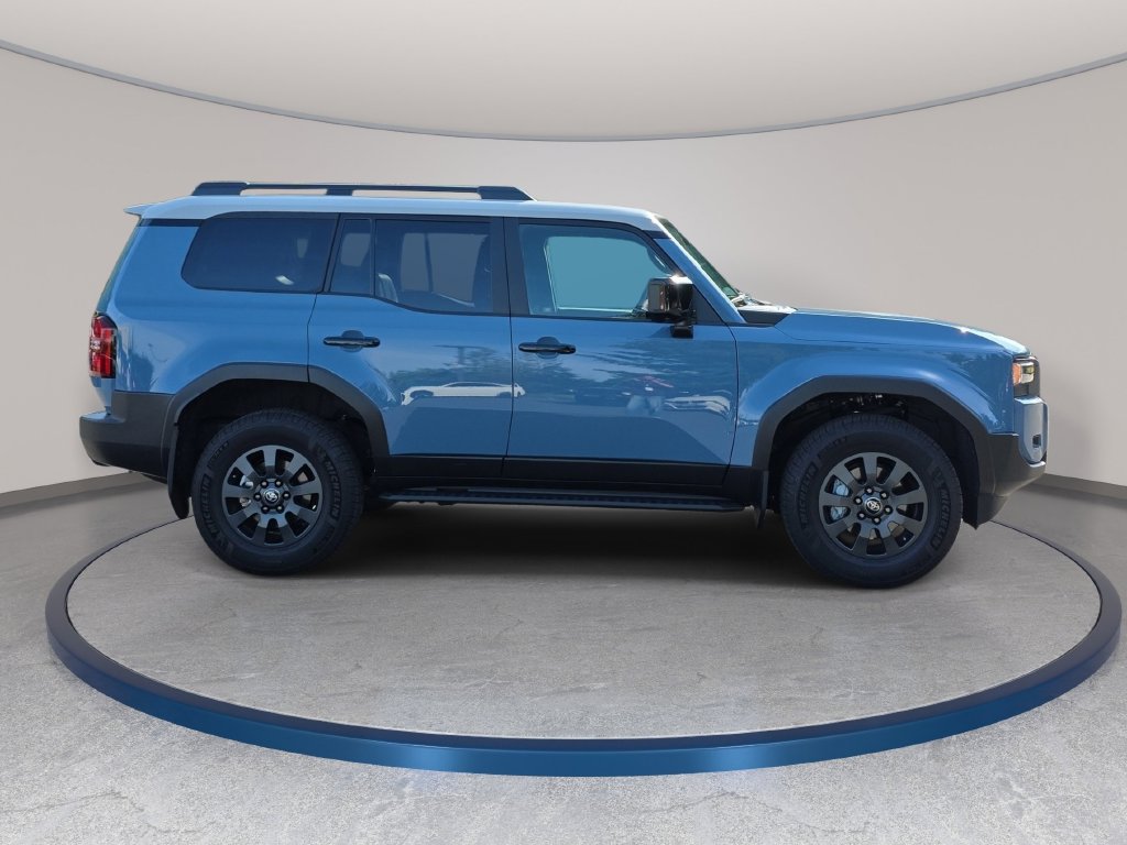 Used 2025 Toyota Land Cruiser w/ Premium Package AWD/4WD image 5