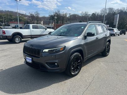Used 2023 Jeep Cherokee Altitude Lux