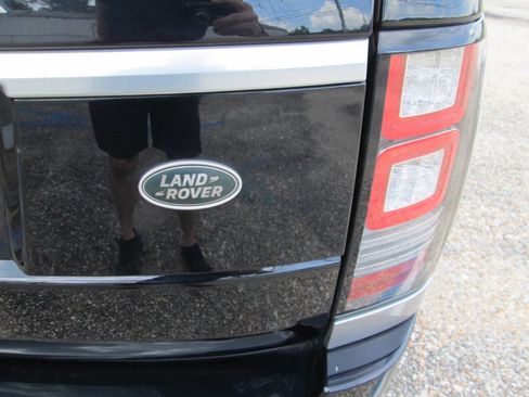 Used 2017 Land Rover Range Rover Supercharged AWD/4WD image 34
