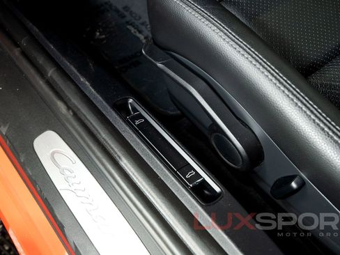 Used 2018 Porsche 718 Cayman S image 24