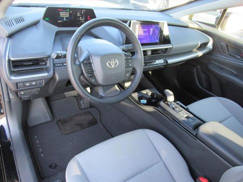Used 2023 Toyota Prius LE image 14