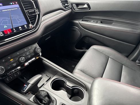 Used 2025 Dodge Durango GT image 27
