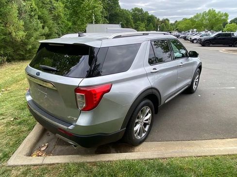 Used 2021 Ford Explorer Limited w/ Equipment Group 301A AWD/4WD image 33