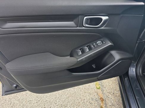 Used 2025 Honda Civic Sport image 13