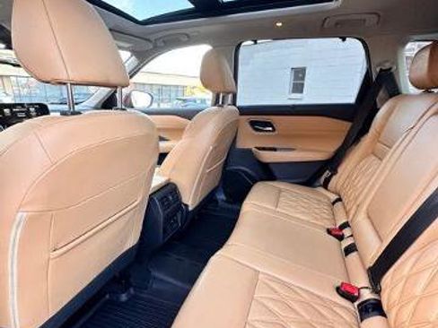 Certified 2023 Nissan Rogue Platinum w/ Platinum Premium Package image 26