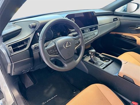 Used 2025 Lexus ES 350 350 image 9