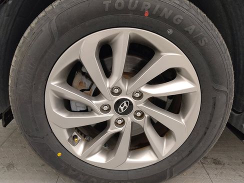 Used 2018 Hyundai Tucson SE image 31