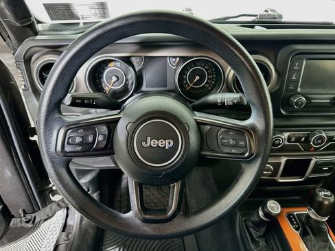 Used 2018 Jeep Wrangler Unlimited Sport AWD/4WD image 15
