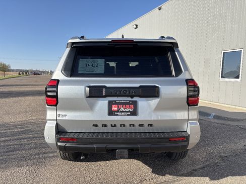 New 2026 Toyota 4Runner 4WD image 3