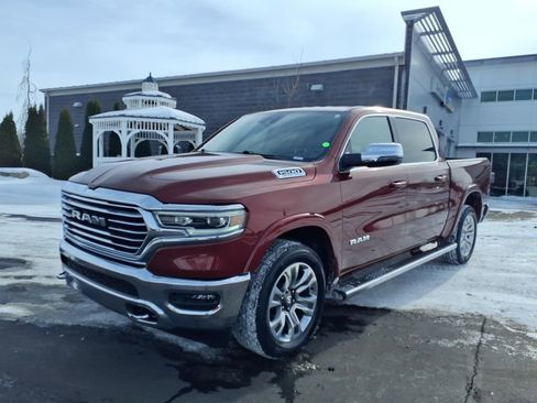 Used 2023 RAM 1500 Limited AWD/4WD image 2