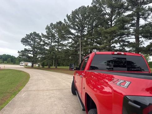 Used 2018 Chevrolet Silverado 1500 LTZ Z71 AWD/4WD image 17