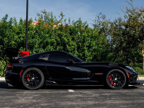 Used 2017 Dodge Viper GTC w/ ACR Package image 3