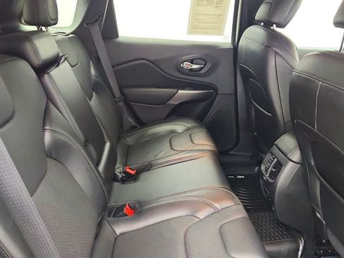 Used 2020 Jeep Cherokee Limited AWD/4WD image 23