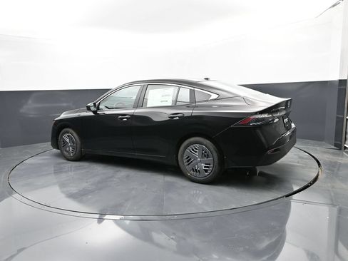 Used 2026 Nissan Sentra S w/ Floor Mat Package FWD image 7