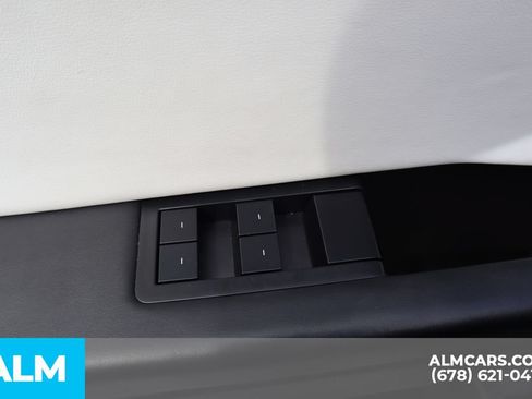 Used 2024 Tesla Cybertruck AWD Crew Cab image 17