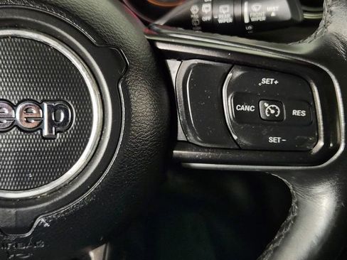 Used 2019 Jeep Wrangler Unlimited Sport S AWD/4WD image 31