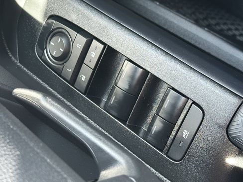 Used 2025 Toyota 4Runner SR5 image 46