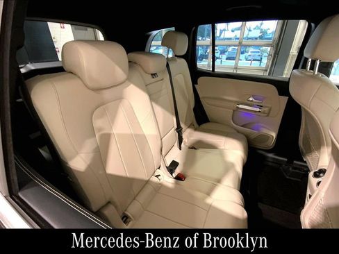 Certified 2023 Mercedes-Benz GLB 250 4MATIC image 22