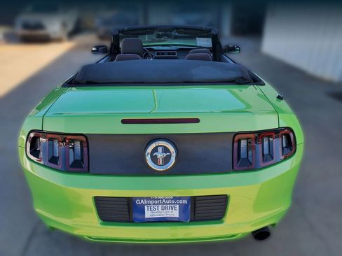 Used 2013 Ford Mustang Convertible RWD image 11