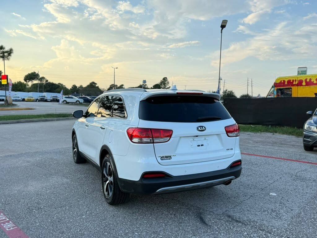 Used 2016 Kia Sorento EX w/ EX Premium Package FWD image 17