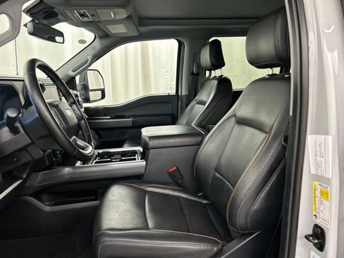 Used 2025 Ford F250 Lariat AWD/4WD image 6