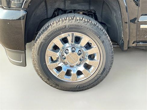 Used 2019 GMC Sierra 2500 Denali w/ Duramax Plus Package image 27