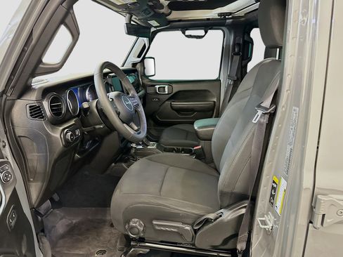 Used 2023 Jeep Wrangler Unlimited Sport image 13