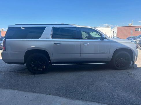 Used 2016 GMC Yukon XL SLT w/ Open Road Package image 6