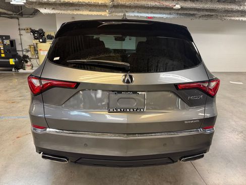Certified 2023 Acura MDX SH-AWD w/ Technology Package image 8