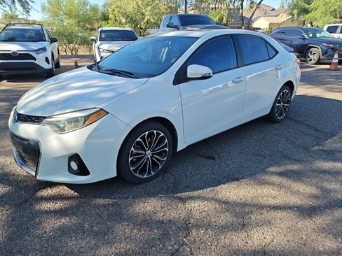 Used 2014 Toyota Corolla S w/ Driver Convenience Package FWD image 2