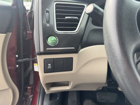 Used 2013 Honda Civic LX image 16