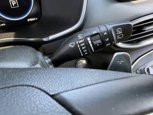 Used 2021 Hyundai Santa Fe SEL w/ Convenience + Premium Package AWD/4WD image 27
