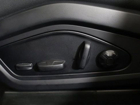 Used 2024 Audi RS e-tron GT w/ Carbon Performance Package image 34