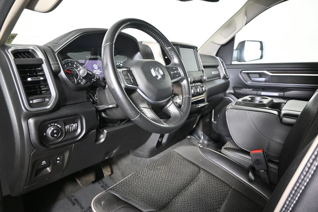 Used 2022 RAM 1500 Laramie AWD/4WD image 23