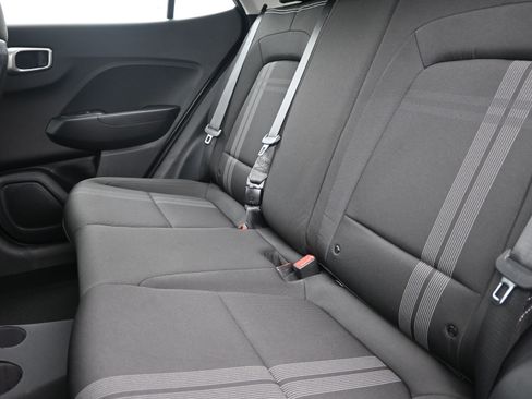 Used 2024 Hyundai Venue SEL image 23