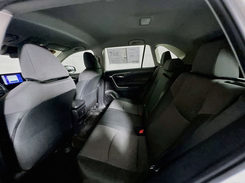 Used 2024 Toyota RAV4 XLE FWD image 28