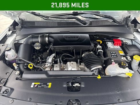 Used 2023 Jeep Compass Latitude AWD/4WD image 4