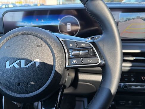 Used 2025 Kia Seltos EX w/ EX Sunroof Package image 35