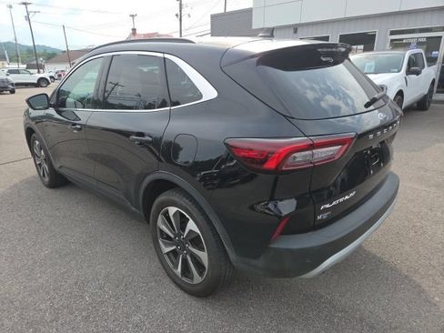 Used 2023 Ford Escape Platinum AWD/4WD image 3