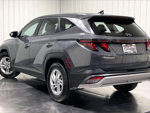 Used 2025 Hyundai Tucson SE image 12