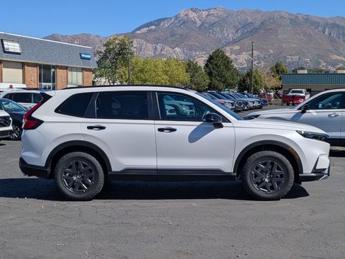 New 2026 Honda CR-V TrailSport image 2