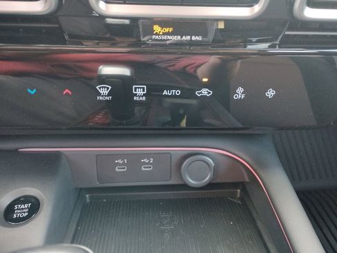 New 2026 Nissan Sentra SR w/ Floor Mat Package FWD image 20